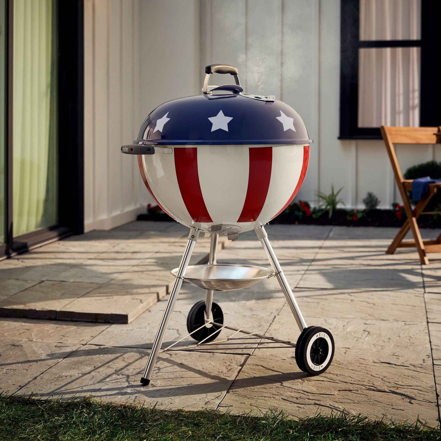Weber 22" Star Spangled Charcoal Kettle Grill