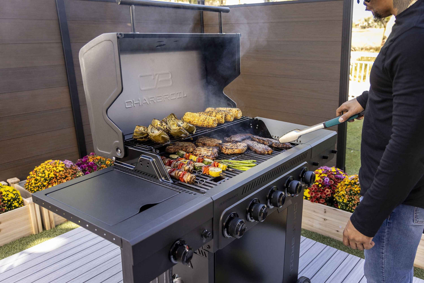 Charbroil Performance Series FlavorMax 5-Burner Gas Grill with Side Burner and 12" Griddle