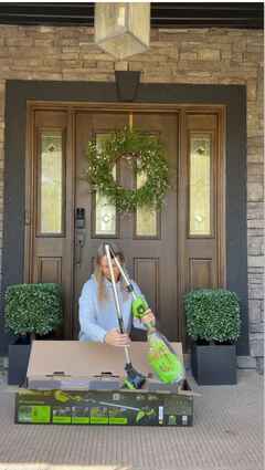 Greenworks 60V 16” Front Mount String Trimmer + 2.5Ah Battery & 3A Charger 2134302