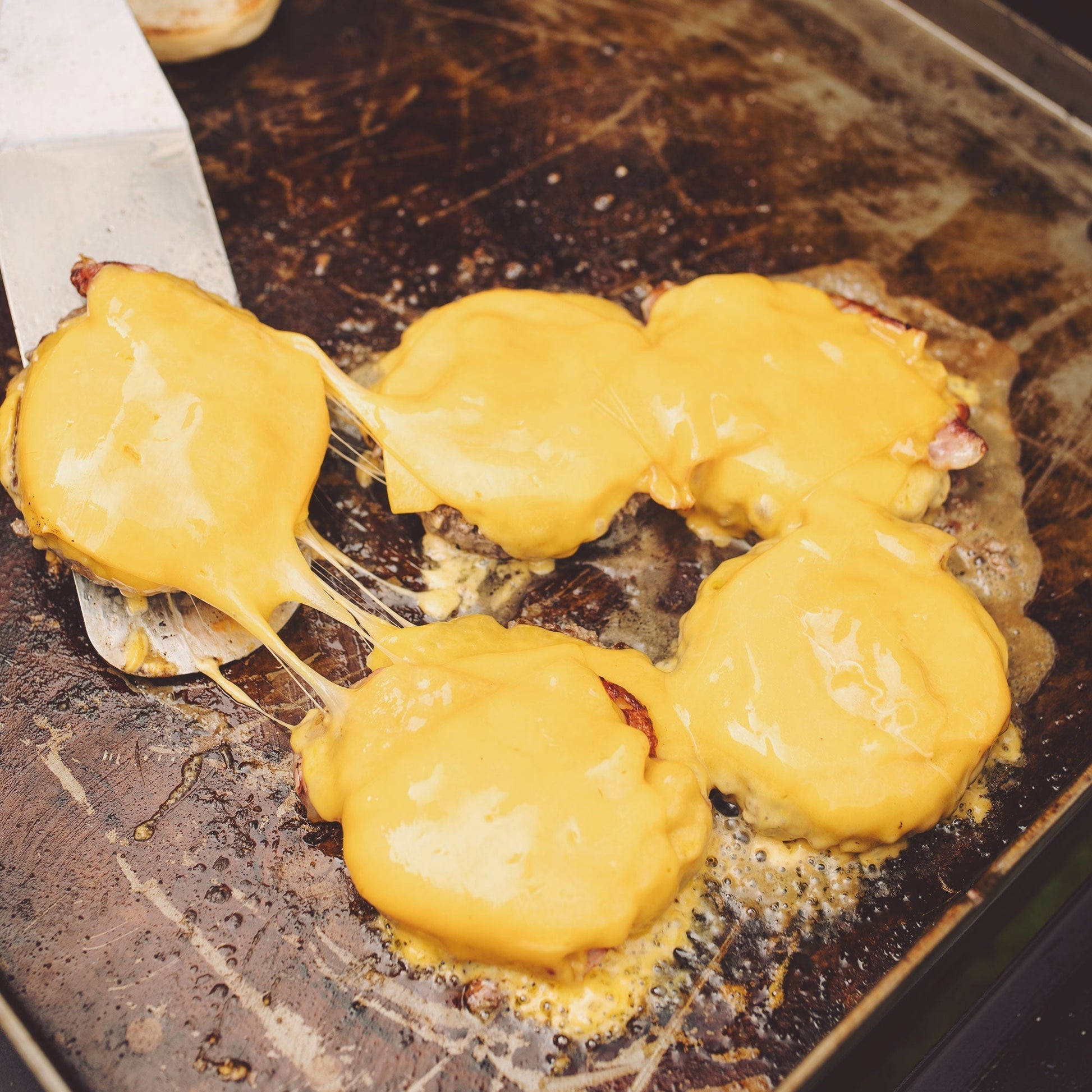 Razor 34.5" 3 Burner Portable Tabletop Griddle for Backyard Cooking and Camping - Home OXO