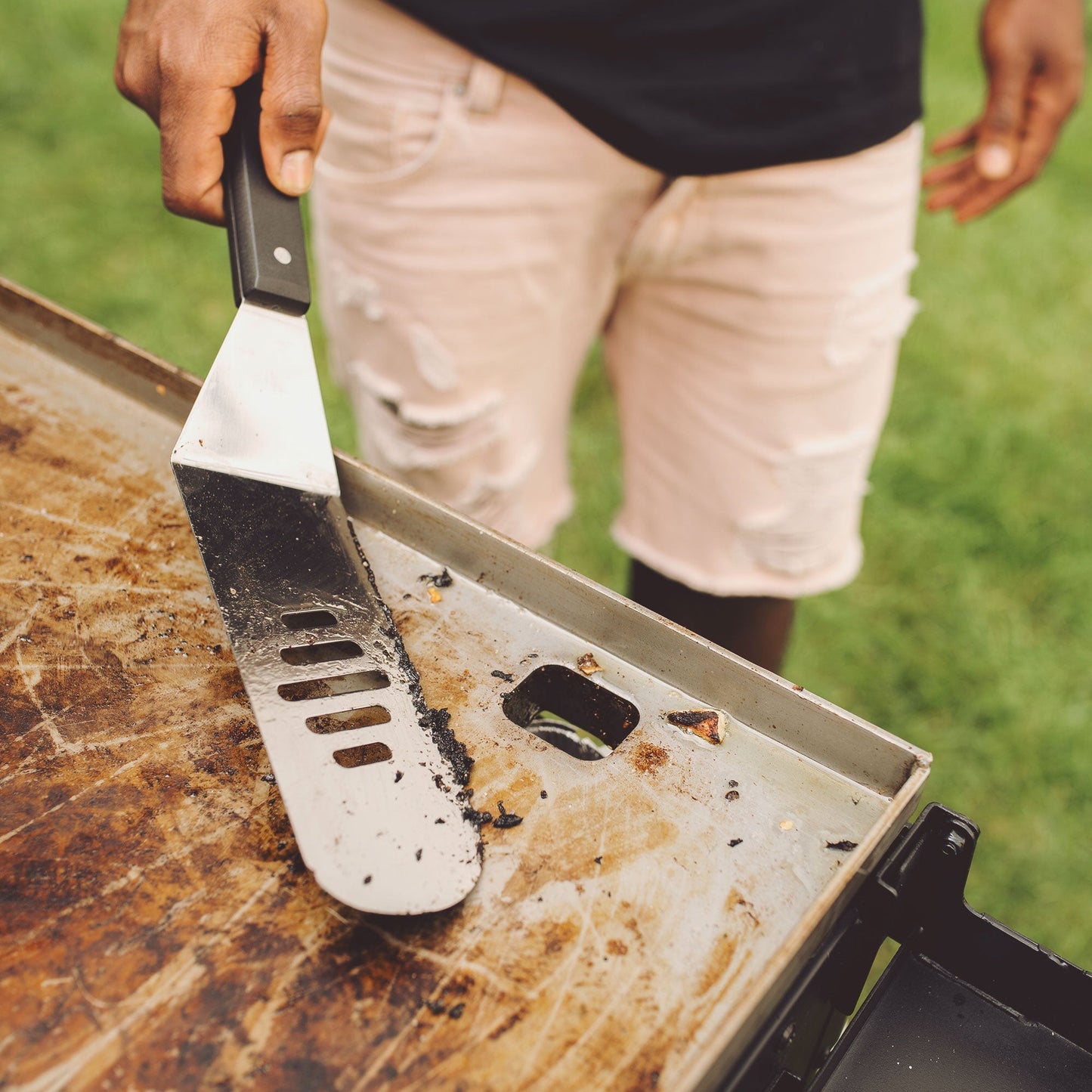 Razor 34.5" 3 Burner Portable Tabletop Griddle for Backyard Cooking and Camping - Home OXO