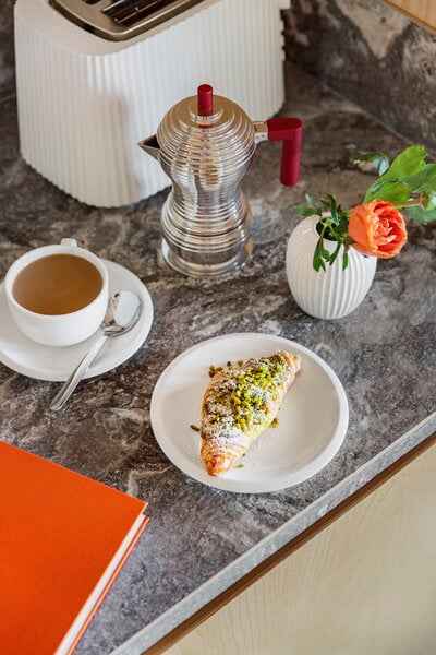 Alessi Pulcina Espresso Maker 3 -Cup – Red