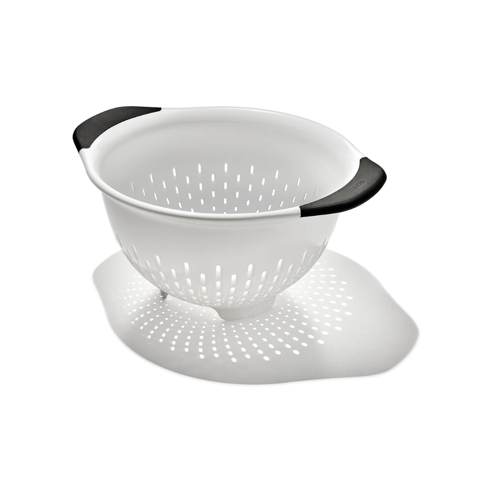 OXO Good Grips 3 QT Plastic Colander, White