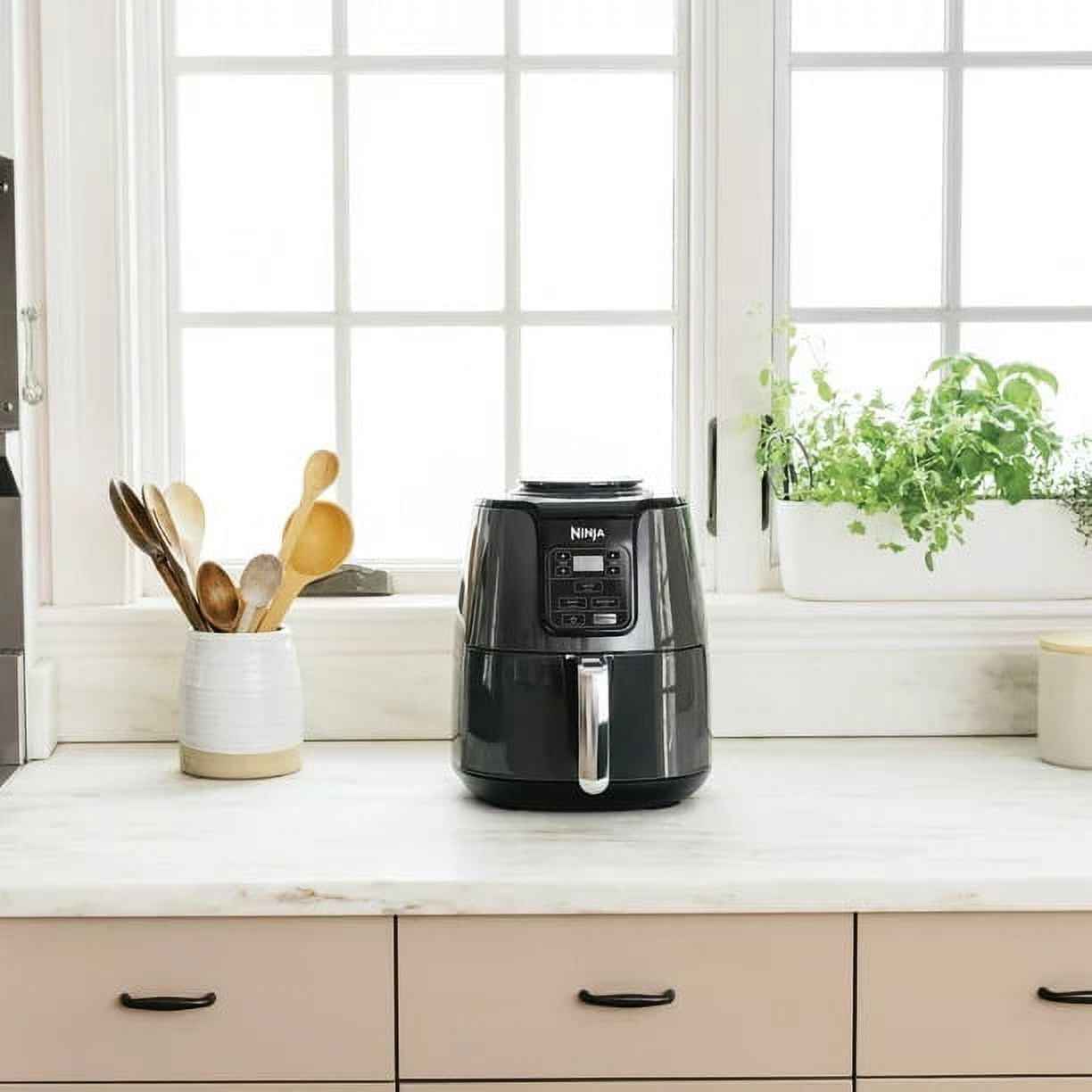 Ninja AF100WM Air Fryer, Black/Gray, 4 Qt