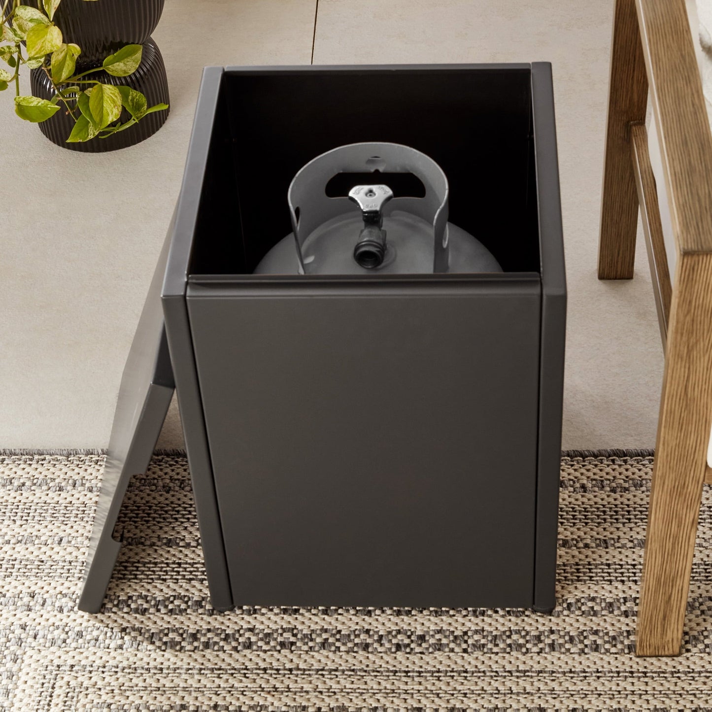 Mainstays 42" Rectangle Black Finish Modern Steel Fire Pit: 42" x 20" 50000 BTU Propane Fire Pit Table with Lid, Tank Hideaway and Cover - Home OXO