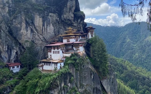 Inside the most peaceful country in the world - photo 2.