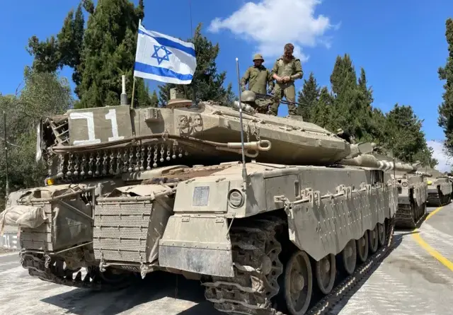 Two Israeli soldiers on the Lebanese border