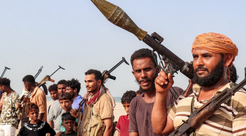 Clashes between the army and the Houthis and the arrival of government forces in the battle areas