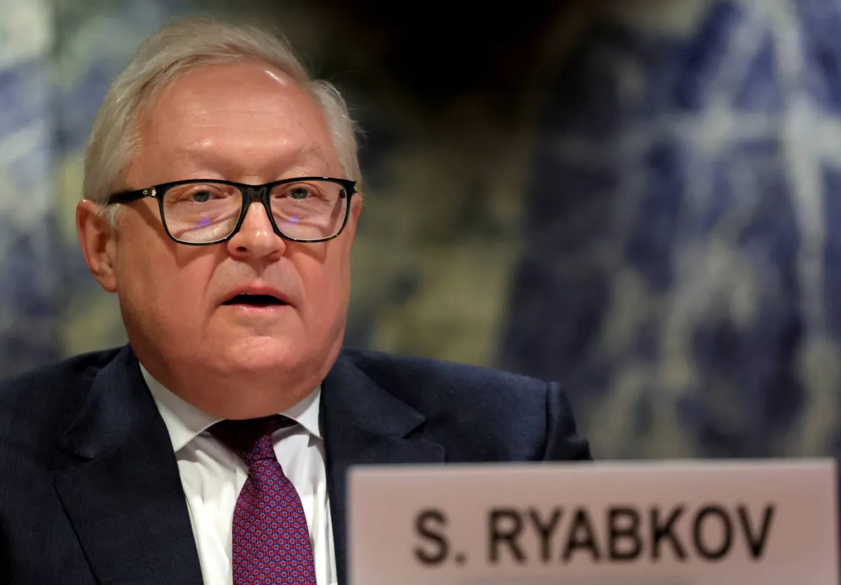 Moscow does not rule out holding a tripartite meeting between the leaders of Russia, America and China