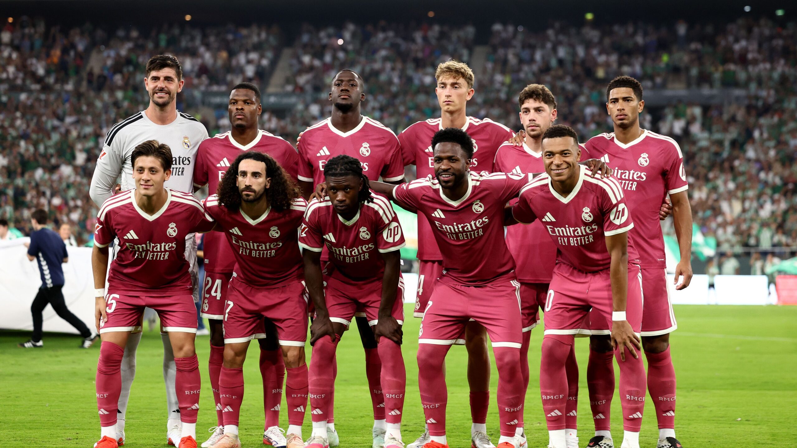 The most expensive clubs in the world: Barcelona surpasses Manchester United… and Real Madrid is at the distant top