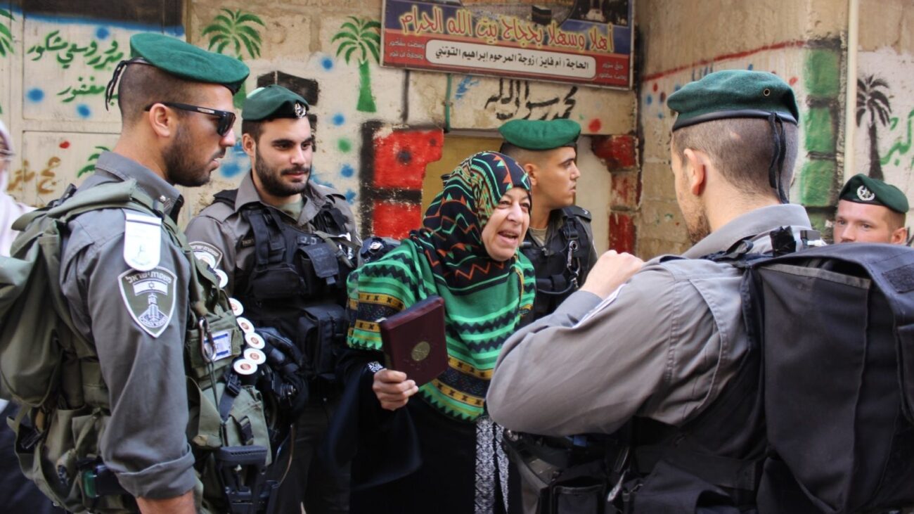 Occupation forces tighten procedures for Palestinians to enter Al-Aqsa Mosque to change status quo (Al-Jazeera)