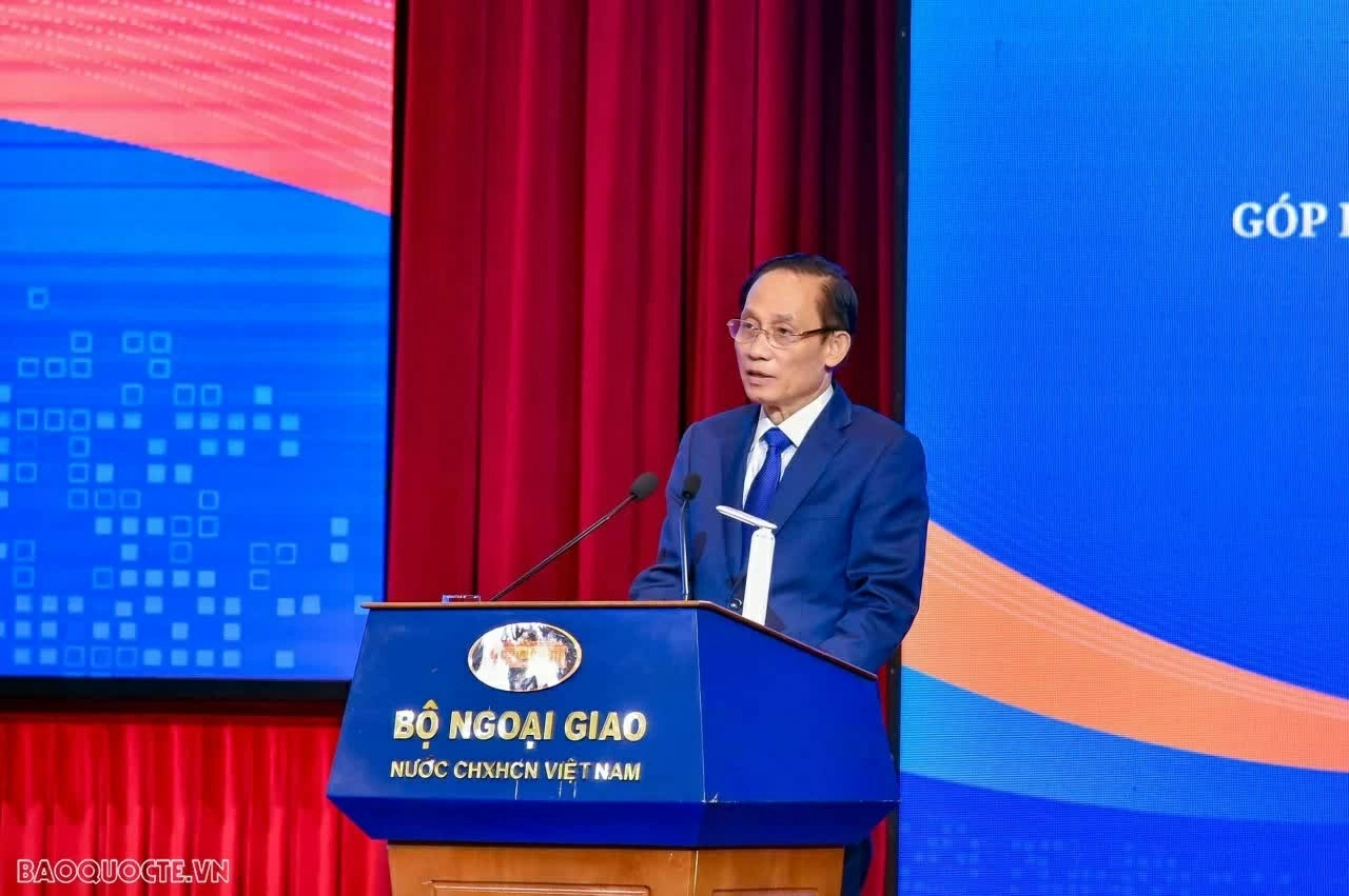 The world is fighting for the development of technology; Which way will Vietnam choose?